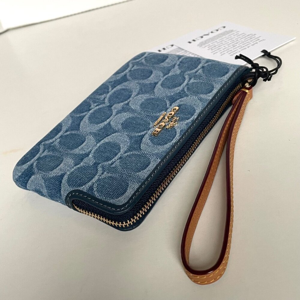 Coach Corner Zip Wristlet Blue Signature Denim Leather Wallet CDF26 - Picture 6 of 9